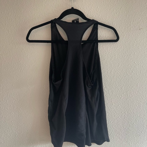 Nike aeroadapt tank - Picture 2 of 2